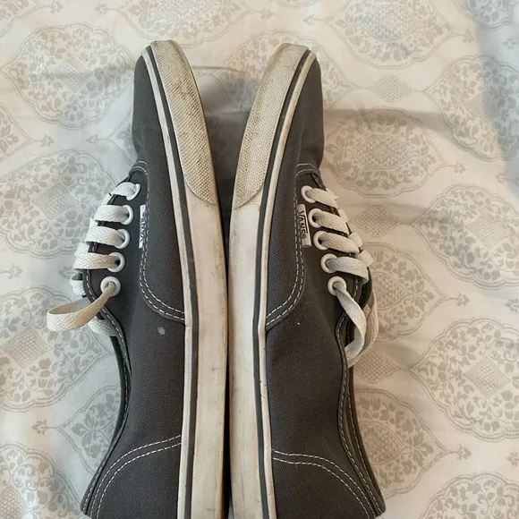 Thin bottom vans deals
